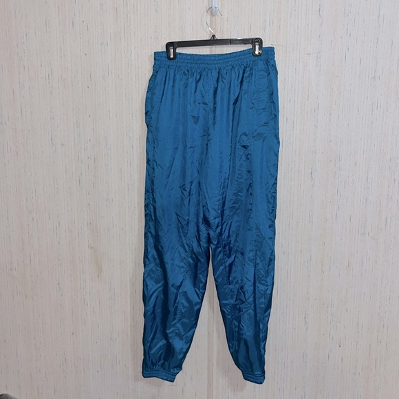 Nike Retro Ripstop Nylon Joggers - Picture 1 of 5
